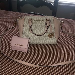 Michael Kors Crossbody Purse